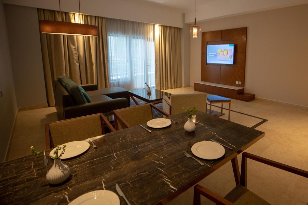 The Seven Hotel Manama Extérieur photo